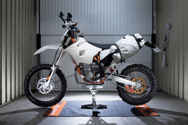 ADVENTURIZING THE KTM 500 EXC