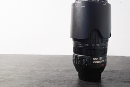 NIKON AF-S 70-300 1:4.5-5.6 G VR